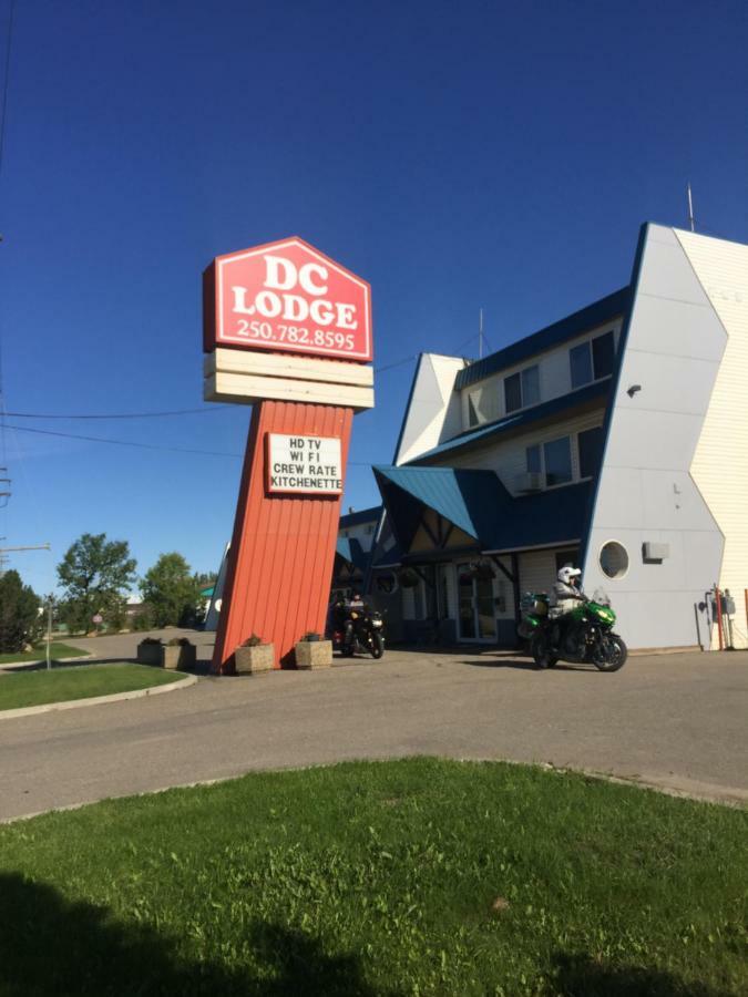 Dc Lodge Dawson Creek Exterior foto